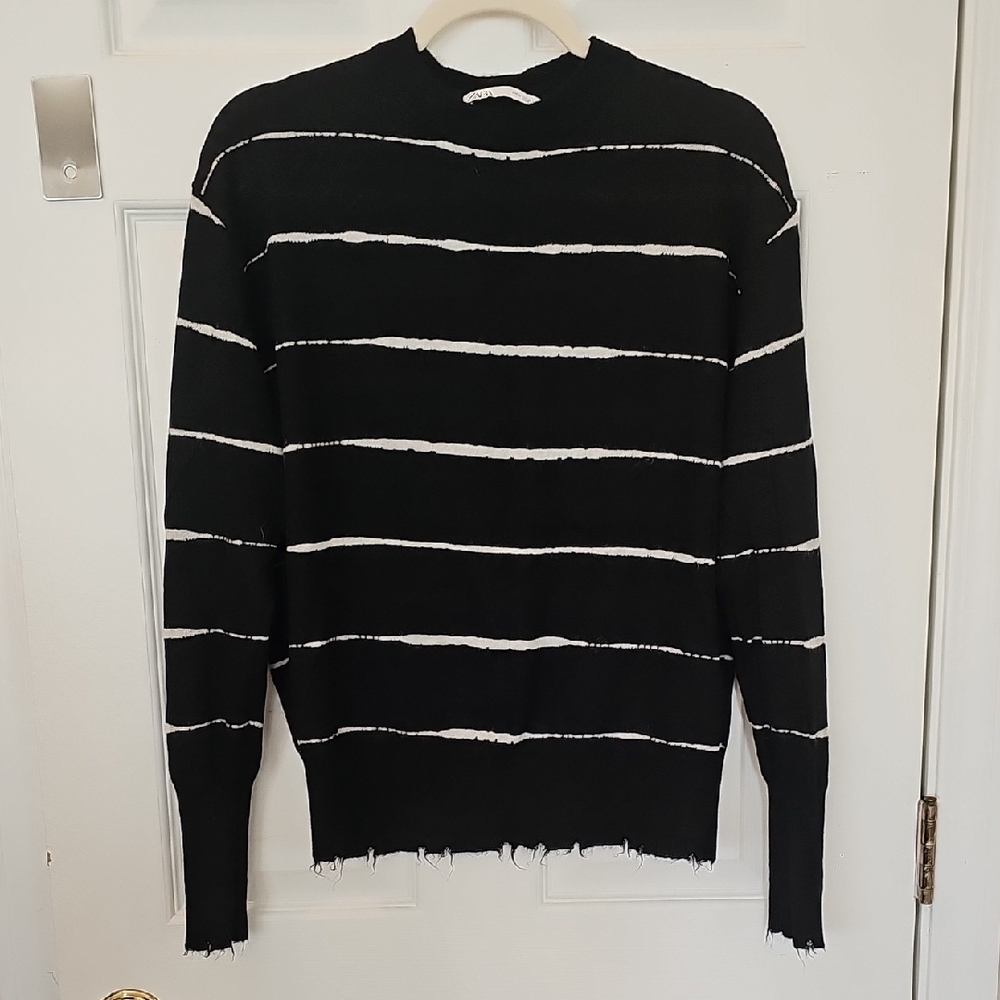Black and White Striped ZARA WOMENS Sweater